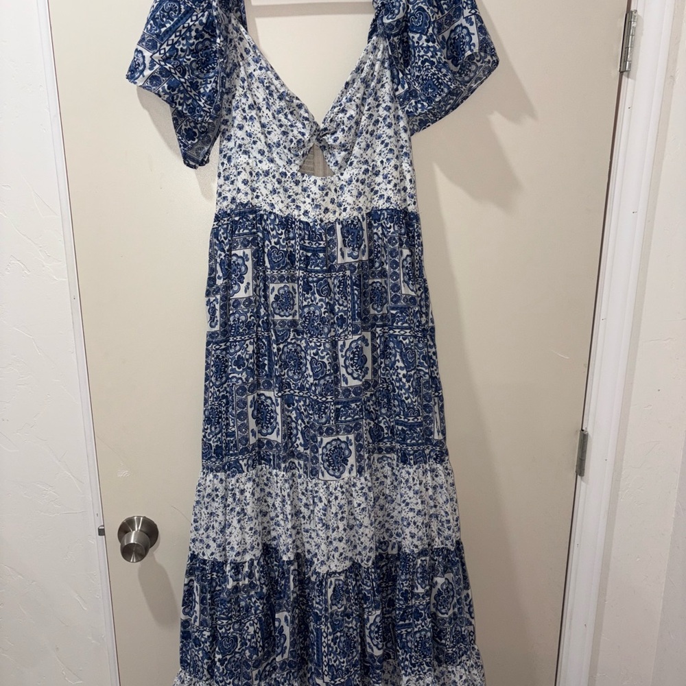 Blue and White Patterned Women's Dress